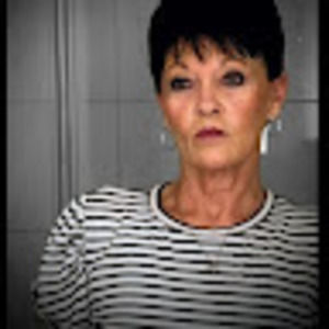 Meet your Posher, Pam